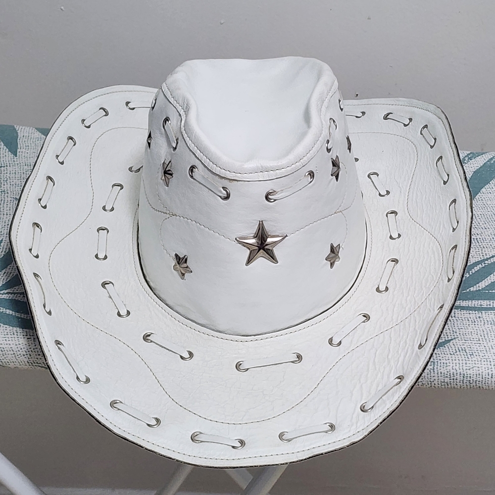White Star-Studded Women's Cowboy Hat